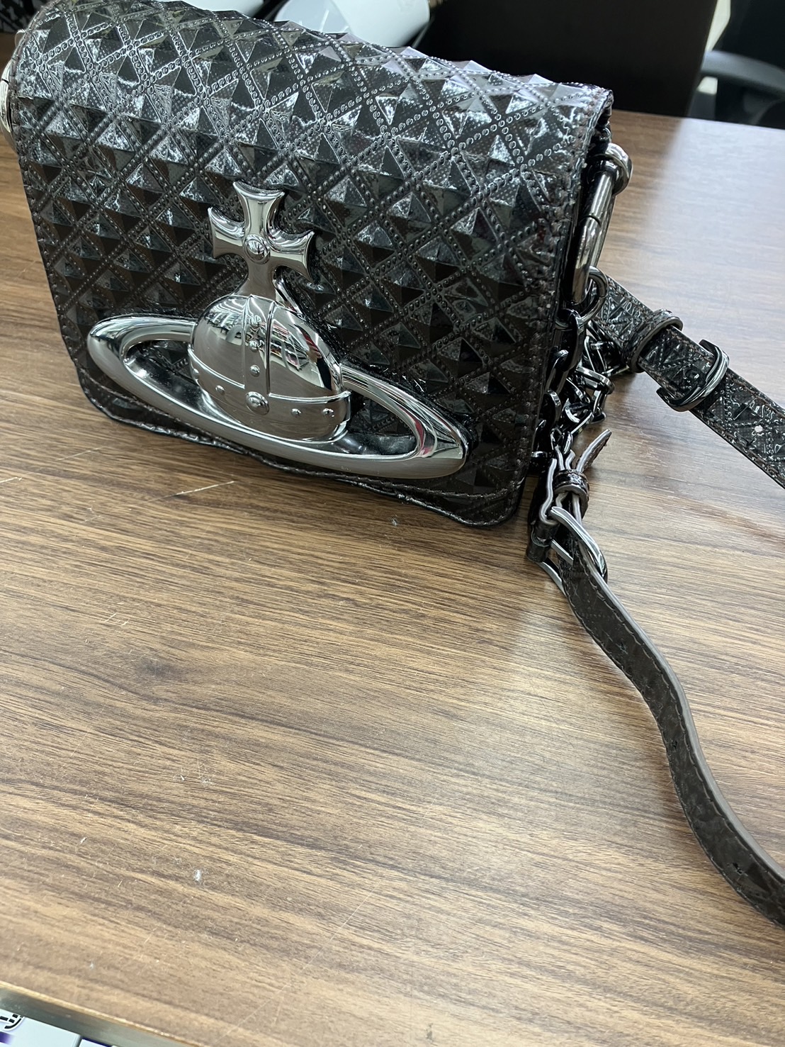 【Vivienne　Westwood/ヴィヴィアンウエストウッド/ショルダーバック】をお買取致しました！！