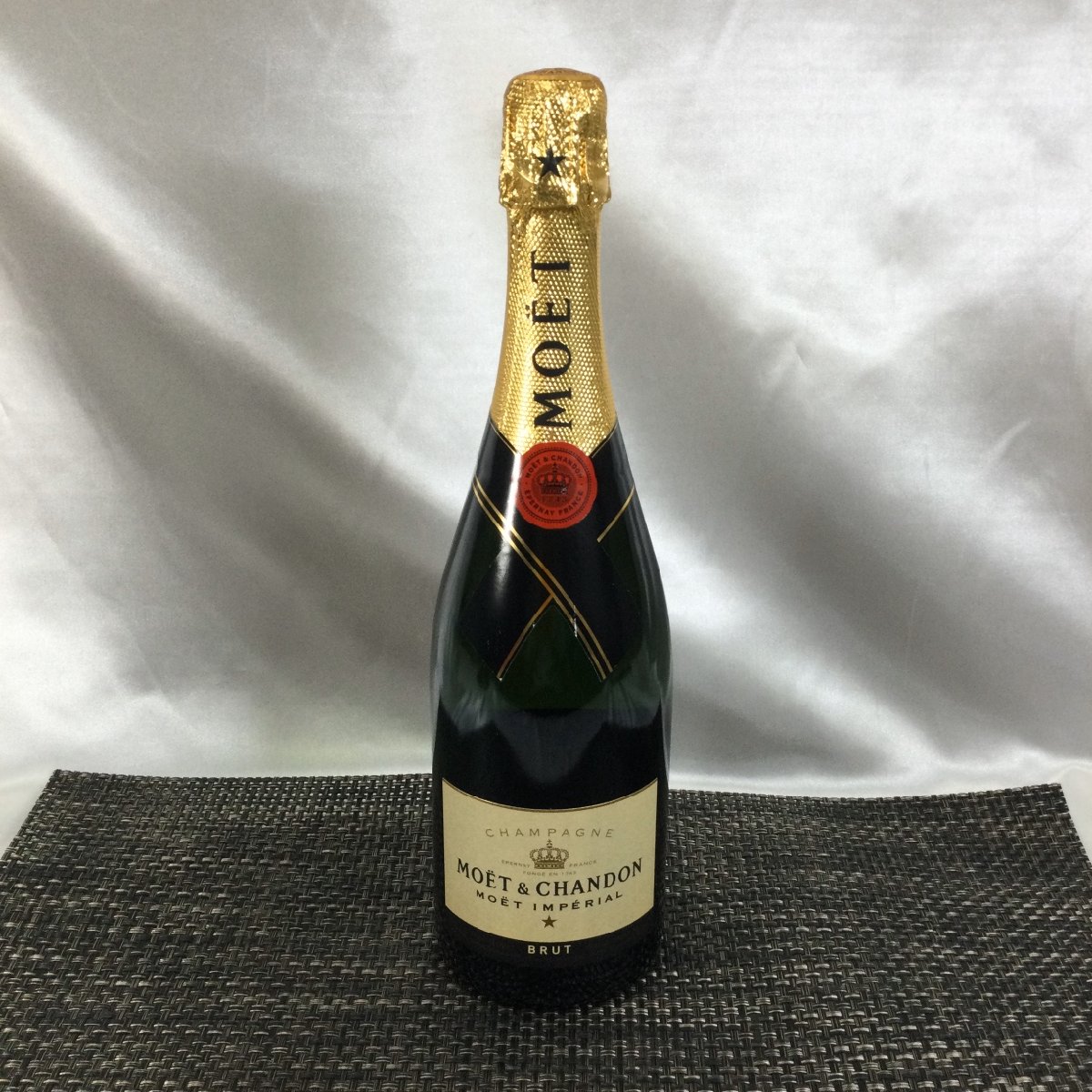 MOET＆CHANDON シャンパン モエ・エ・シャンドン ブリュット アンペリアル 750ml 12度を買取させていただきました。 -  リサイクル＆買取専門のリサイクルマート