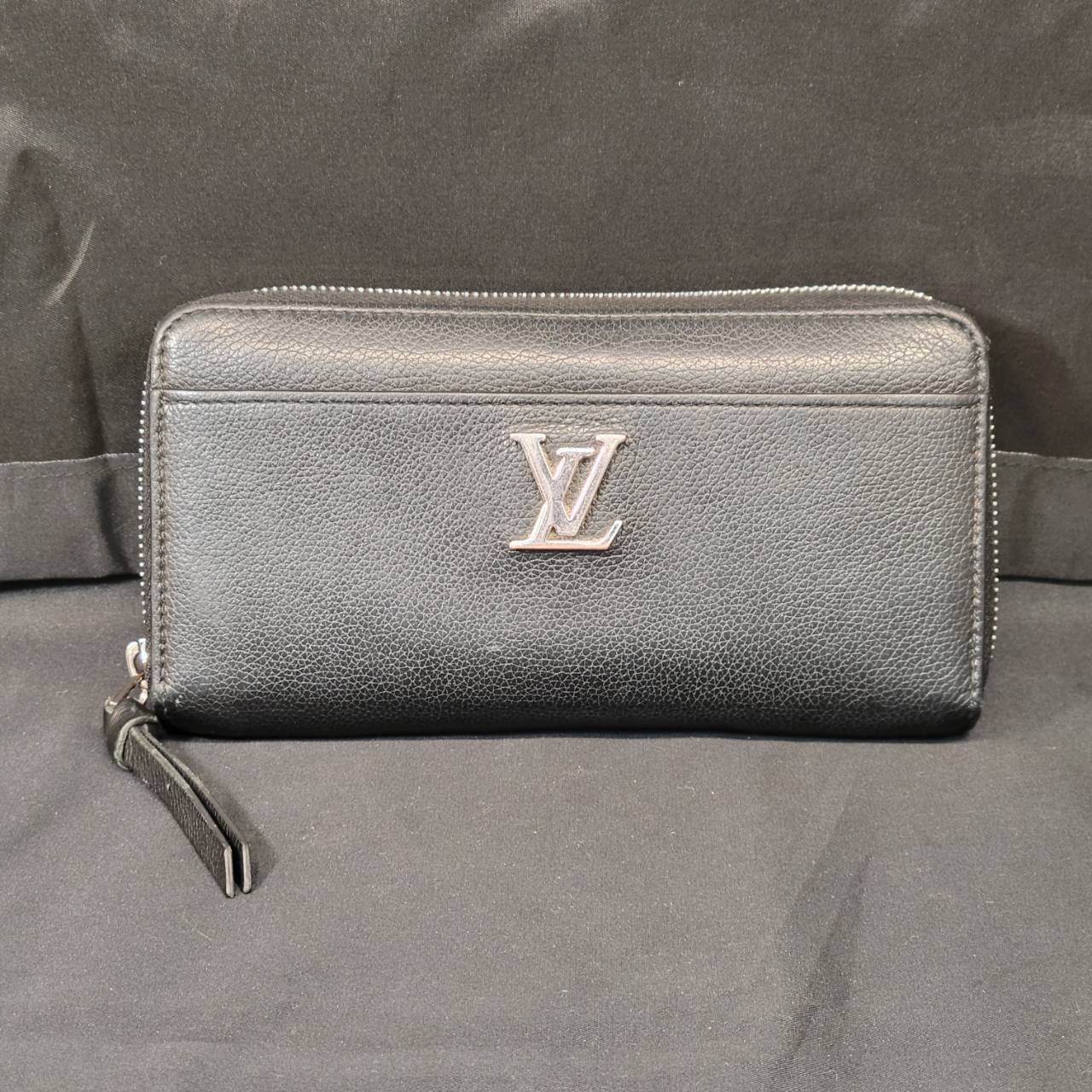 Louis Vuitton】 ルイ・ヴィトン ジッピーロックミー M62622 長財布 の買取価格をご紹介します！【浜松市 中区 冨塚町  のお客様よりお買取り】ルイ・ヴィトン ヴィトン ショッピングバッグ 高価 買取 浜松 磐田 湖西 買取り - リサイクル＆買取専門のリサイクルマート