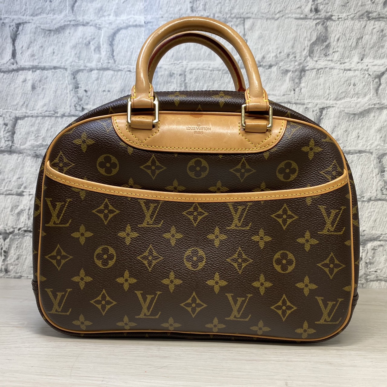 Louis Vuitton】 ルイ・ヴィトン モノグラム トゥルーヴィル M42228 ハンドバッグ の買取価格をご紹介します！【 浜松市 中央区  佐鳴台 のお客様よりお買取り】ルイヴィトン ヴィトン バッグ 鞄 高価 買取 浜松 磐田 湖西 買取り - リサイクル＆買取専門のリサイクルマート