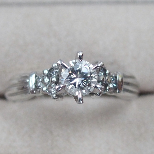 Pt900.4.3g.D0.41ct.ﾒﾚ0.14ct4.2万 (2).JPG